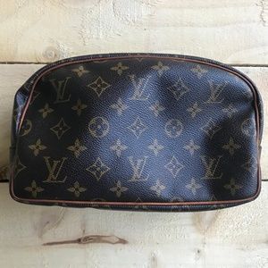 👝AUTHENTIC Louis Vuitton Mens Travel Toiletry Bag